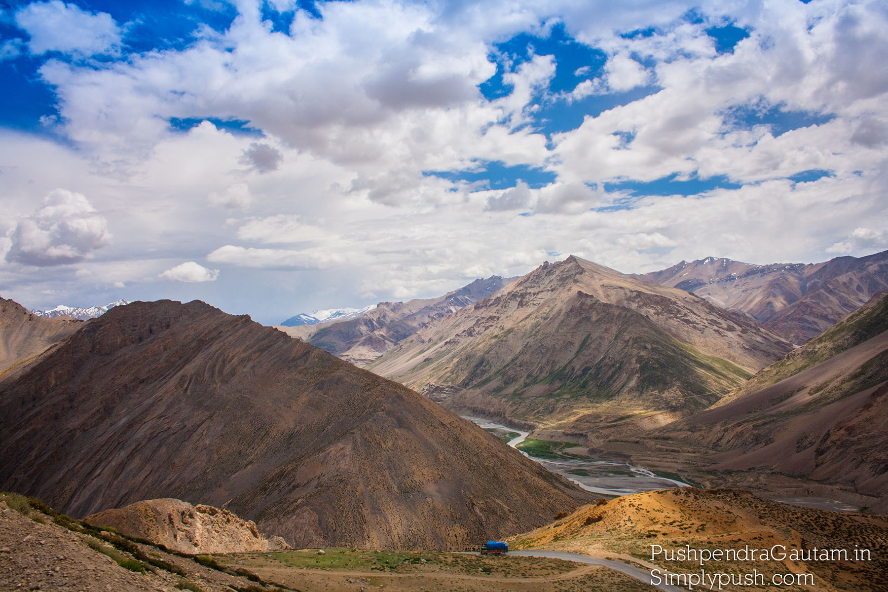 Leh-manali-road-trip-pics-manali-leh-route-plan-how-to-plan-a-trip-to-leh-manali-highway-on-bike-pushpendragautam-pics-event-photographer-india